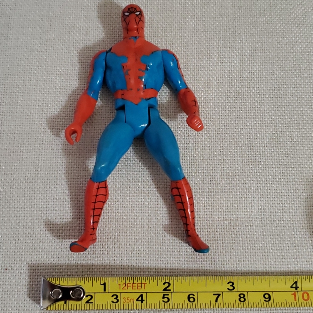 ⭐️VINTAGE⭐️1984 Secret Wars SPIDER-MAN Figure - Picture 8 of 9